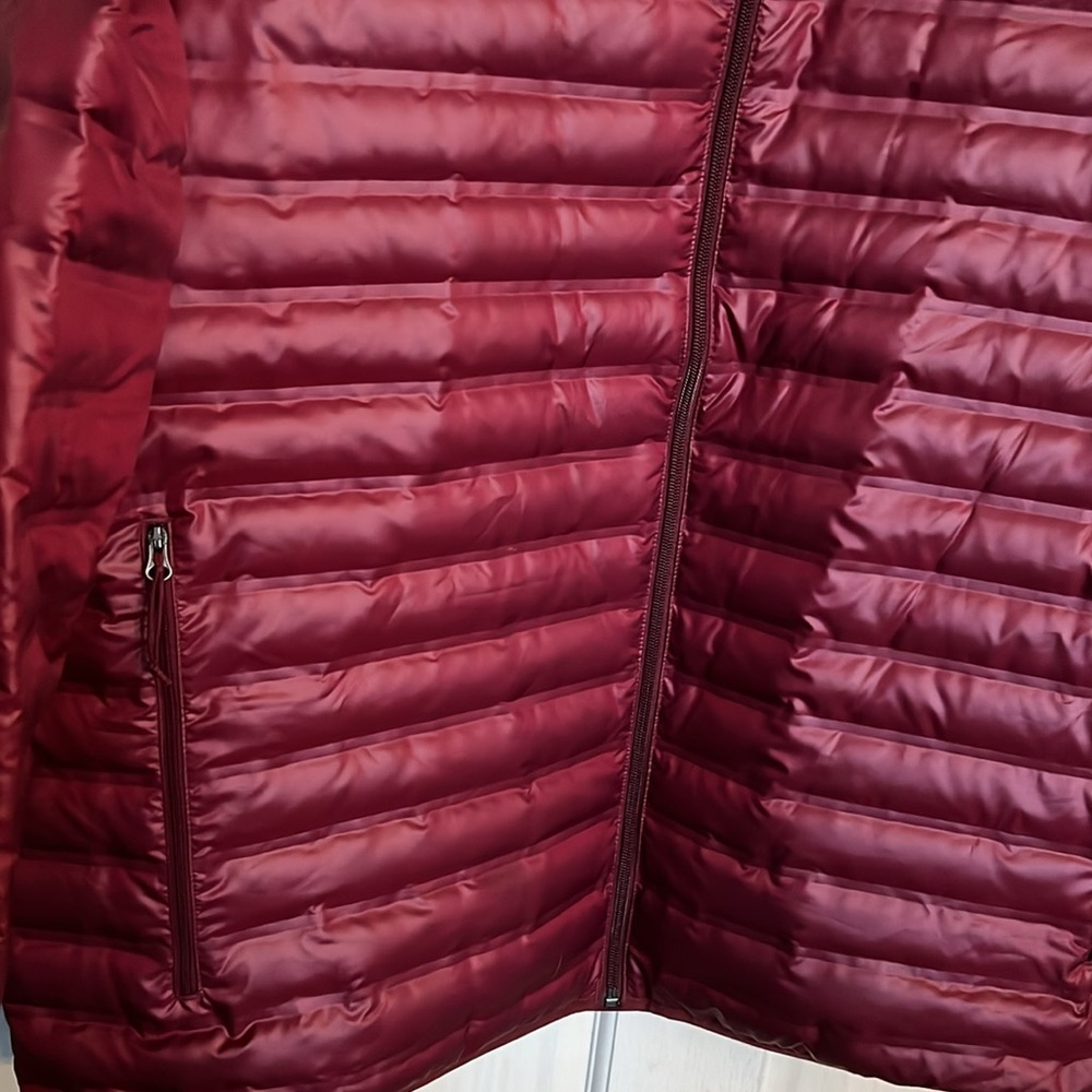 Columbia Minnesota Gophers puffer and hat EUC - Picture 7 of 13